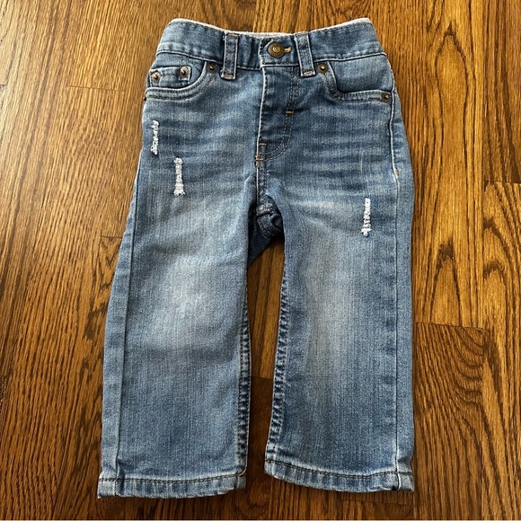 Baby boy navy blue fox outfit, size 9M (3 pcs - Levi’s, Carter’s, Yoga Sprouts) - Picture 4 of 11